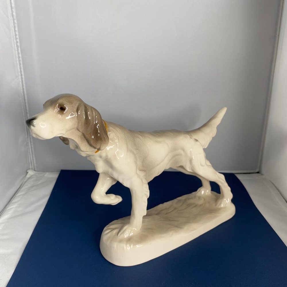 Vintage 1941-1958 Hertwig English Setter Porcelain Figurine